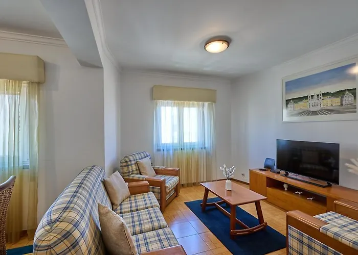 Palace View Apartment *